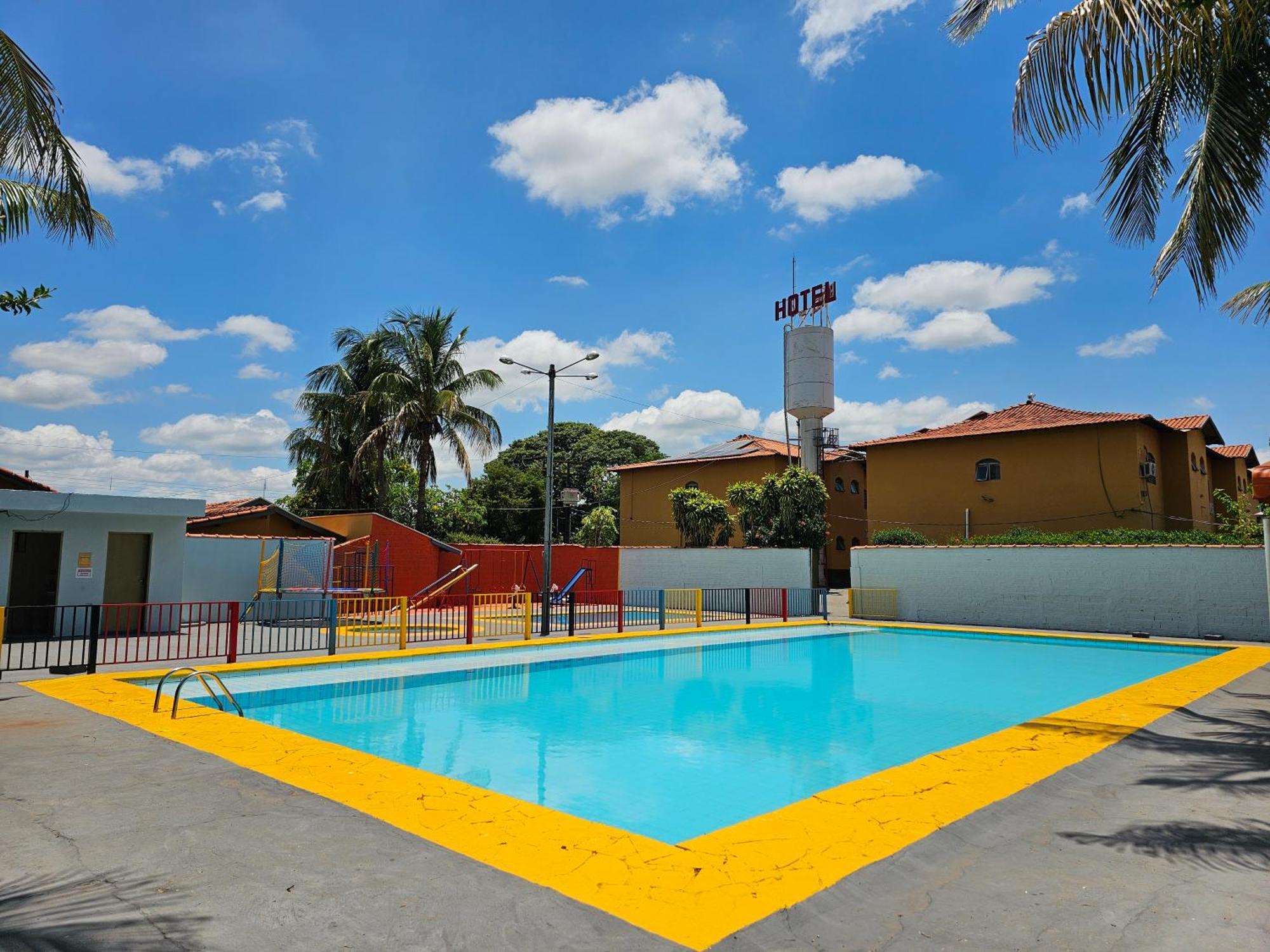 Esplanada Hotel Paraguacu Paulista Exterior photo